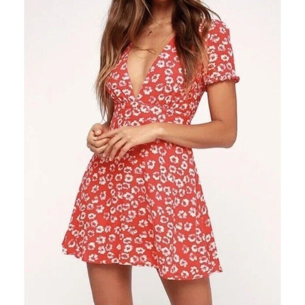 Lulus Garden Explorer Mini Dress Red White Floral Deep VNeck Ruffle Sleeve Small